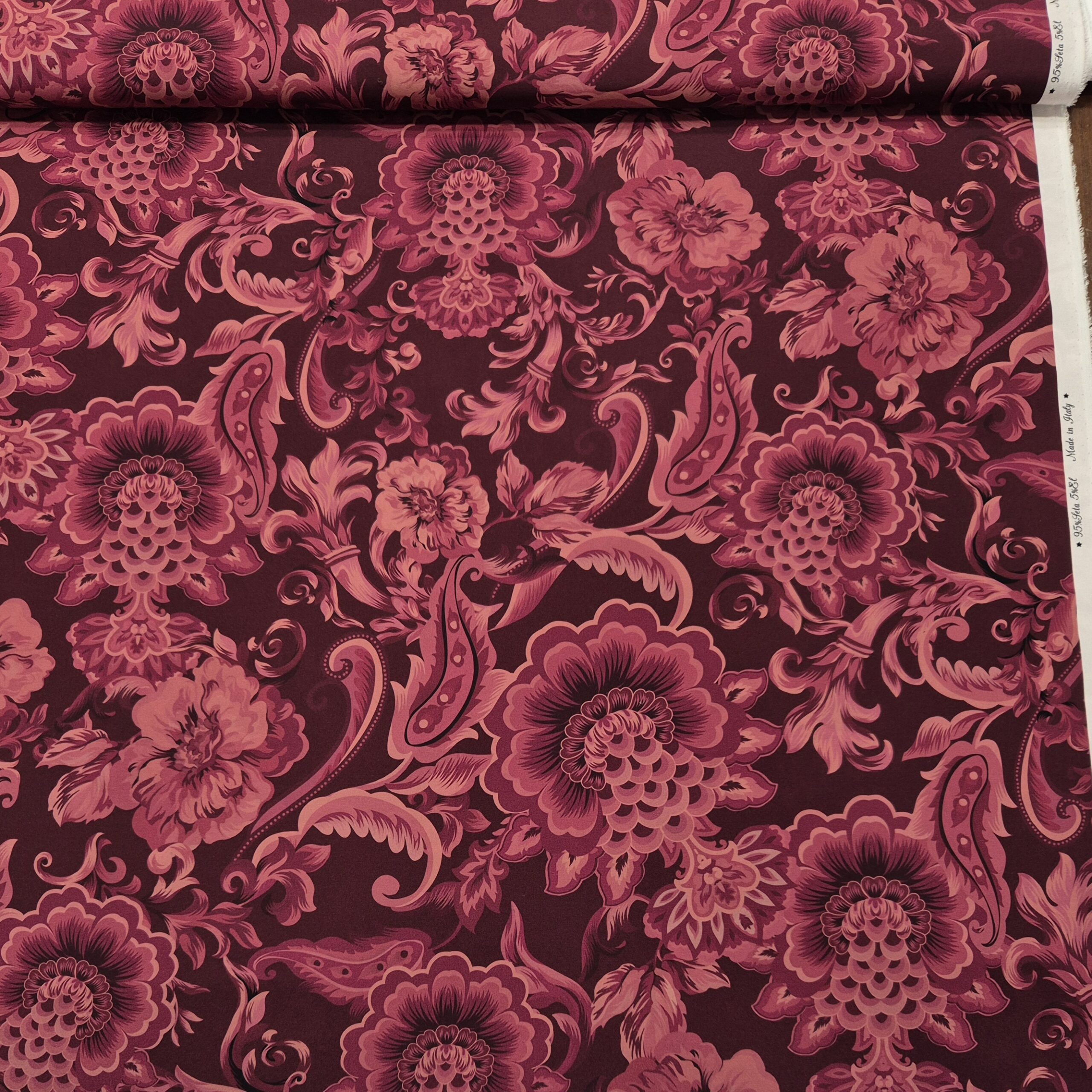 SETA PAISLEY BURGUNDY