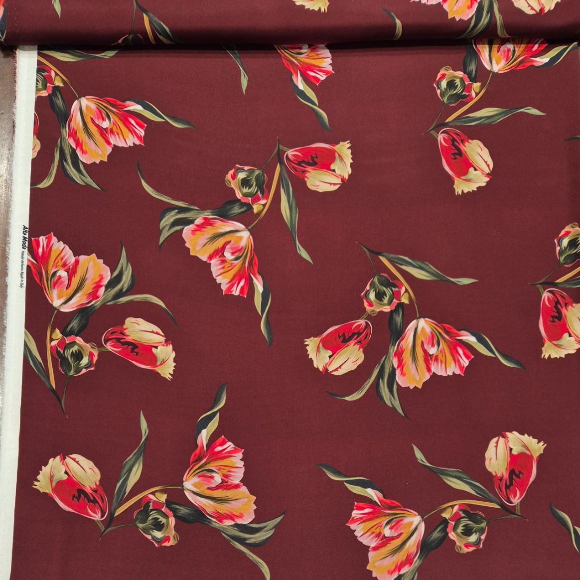 SETA BURGUNDY FLOWER